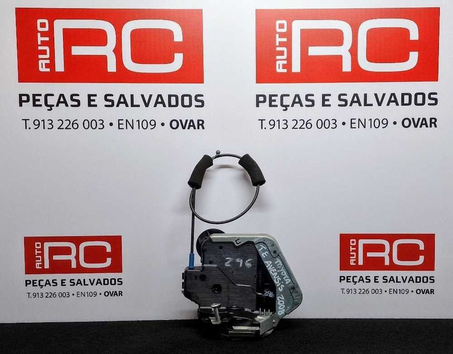 Fechadura / Fecho Porta Trás Esquerdo - TOYOTA AVENSIS