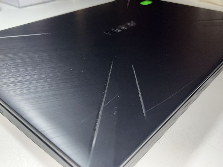 Asus TUF Gaming FX505DV.