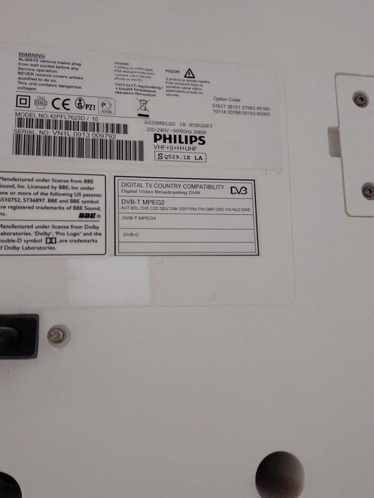 TV Philips 42" Full HD com Ambilight