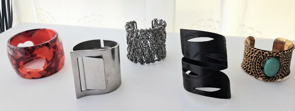 Pulseiras diversas vários estilos e materiais