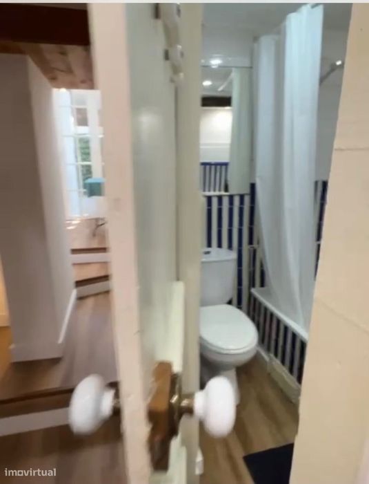 Apartamento/ T0 junto á Basilica da Estrela