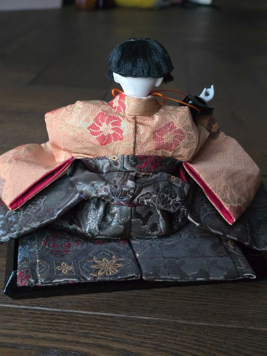 Japońska lalka Hina muzyk