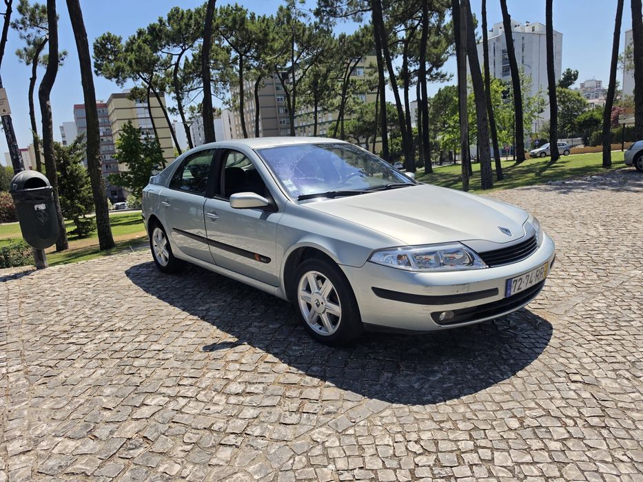 Renault Laguna || 2001