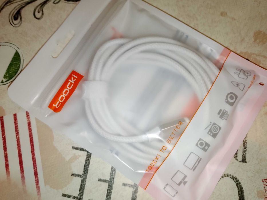 Кабель Toocki 60W white Type C на Type C 2м з дисплеєм