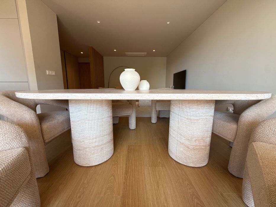 mesa de jantar oval