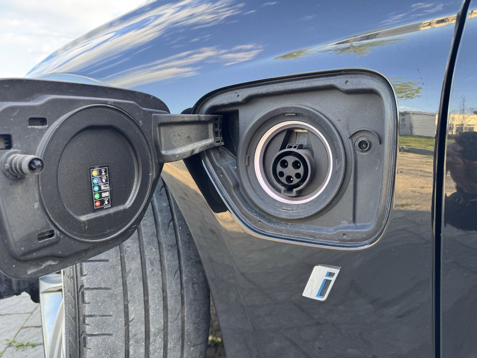 Bmw f30 330e plagin hibryd