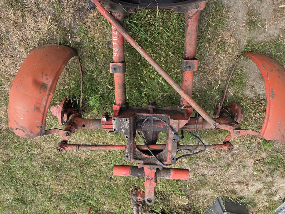 Części do traktora Wladimirec T25