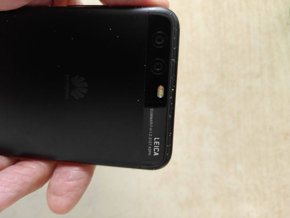 Sprzedam klasyczny smartfon Huawei P10. 4/64.Stan bdb.