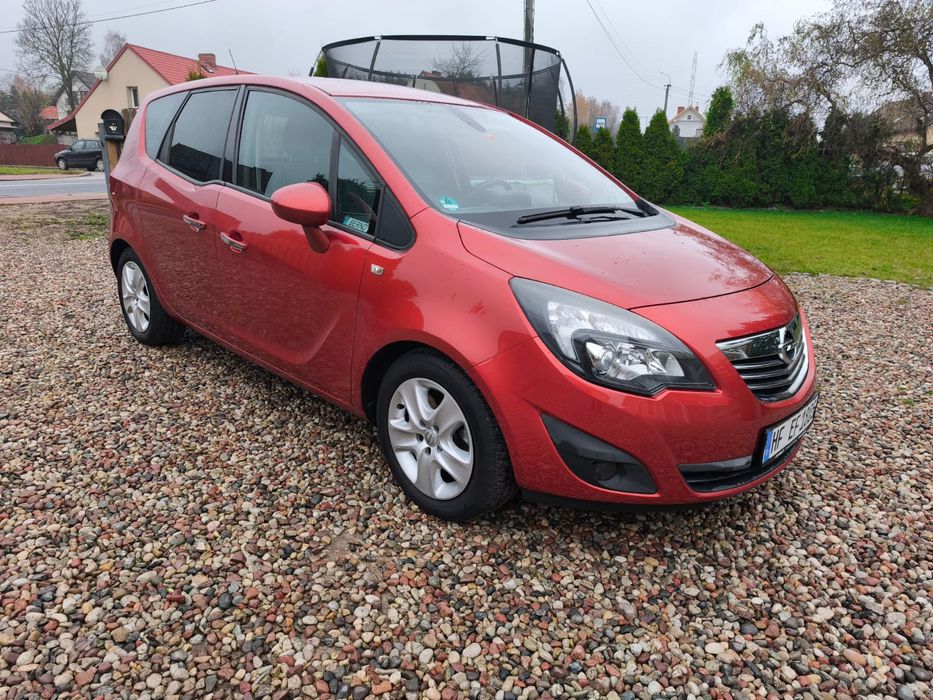 Opel Meriva B 1.4T 2012r  Bogata wersja Cosmo Sprowadzony