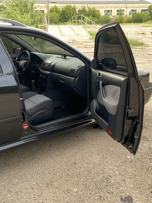 Продам Шкоду тур 1.6