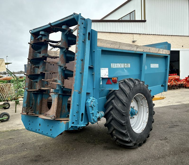 reboque espalhador de estrume