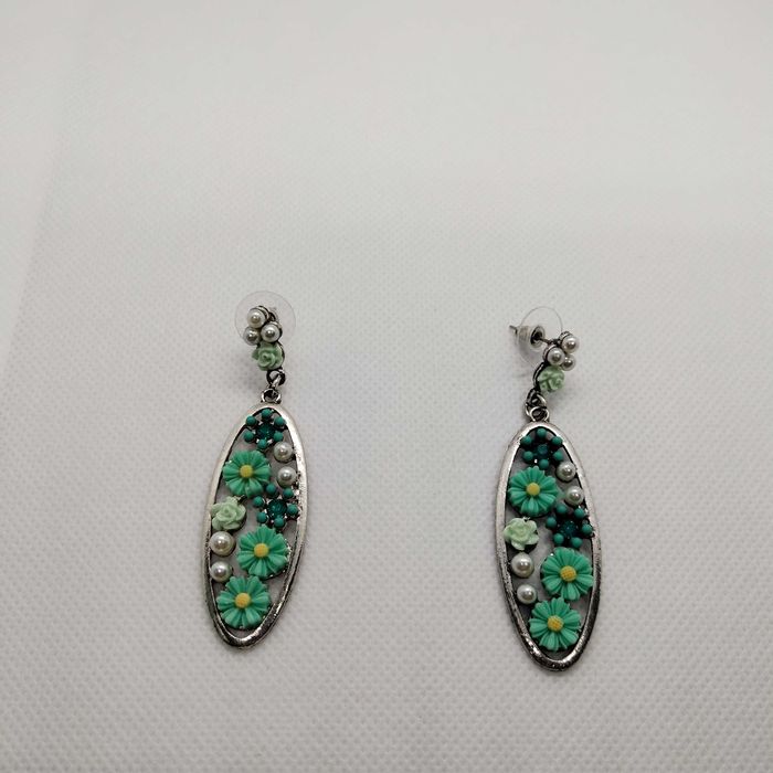 BRINCOS (5) 1 unid- 3€; 2 unid- 4€; 3 unid- 5€