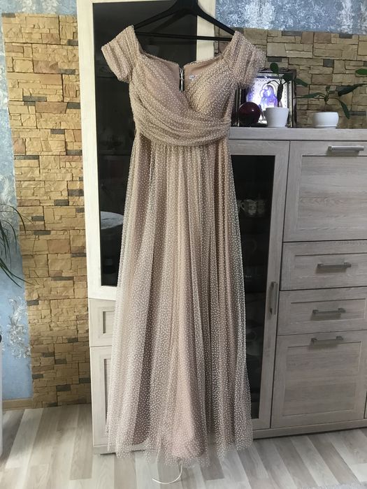 Вечірня довга сукня