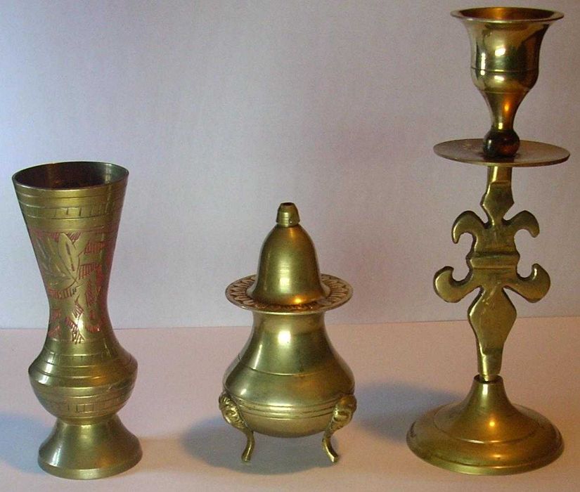 Ozdoby z mosiądzu świecznik wazonik kadzielniczka