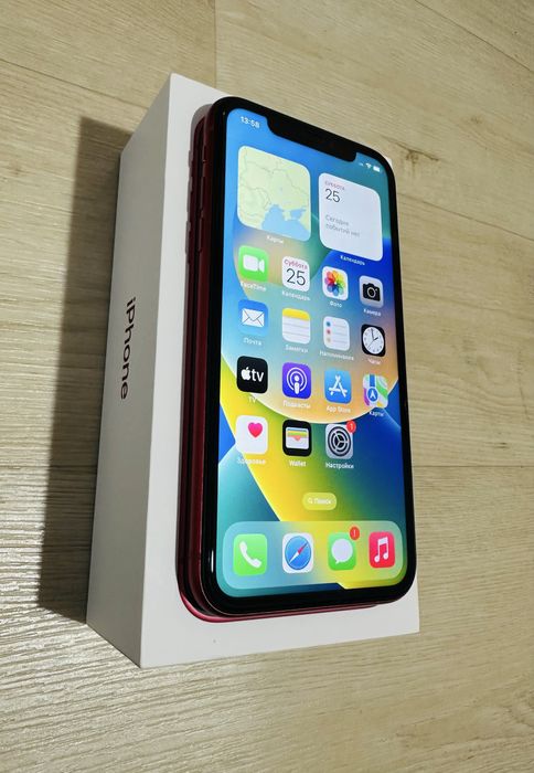 Майже НОВИЙ IPhone XR
