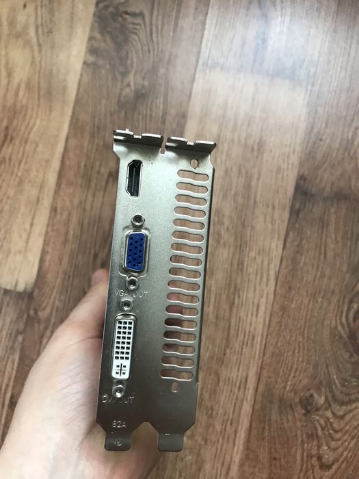 Відеокарта затичка Nvidia GT 240(є HDMI)