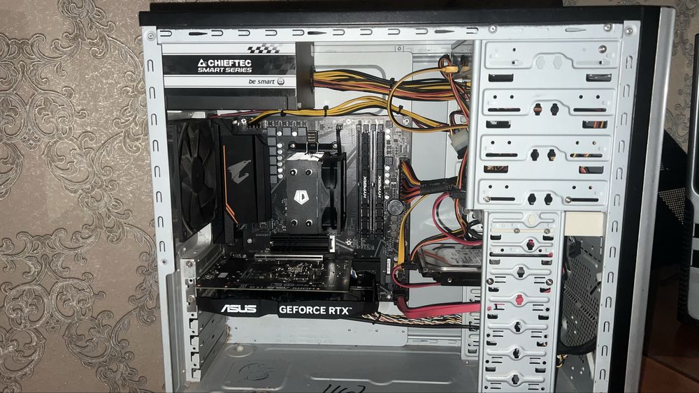 Потрбіно срочно поодати компютер