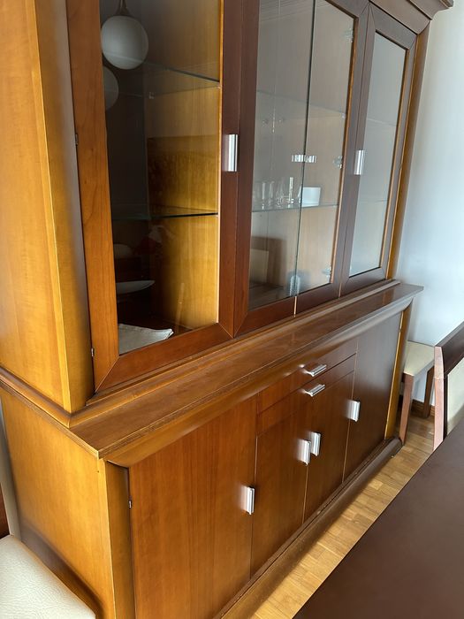 Móvel / Ceiataleira / Vitrines Cerejeira (madeira maciça)