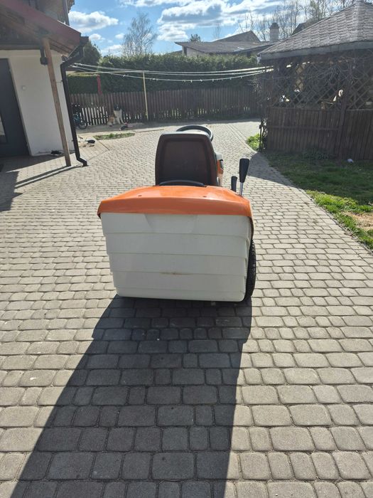 Traktorek do trawy stihl Rt