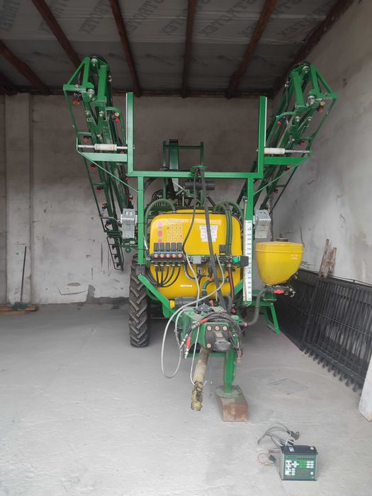 Opryskiwacz  Pilmet Plus 1618