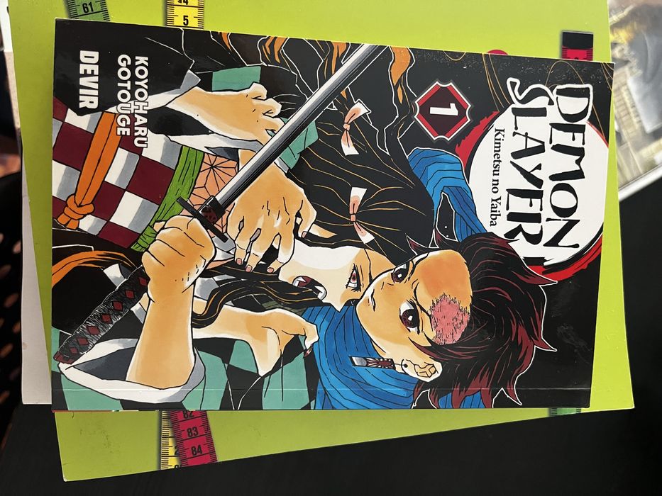 Livros  e  Jogos