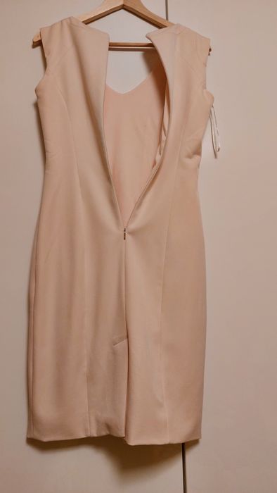 Sukienka rozm. 36 Reserved jasna morela