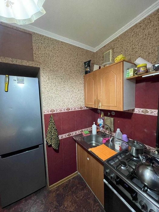 Двокімнатна квартира по вигідній ціні!! Район Алмазний!!