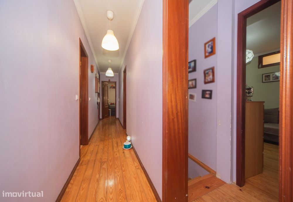 Apartamento T2+1 com cave e espaços adicionais na Tv. Nazaré, Lisboa