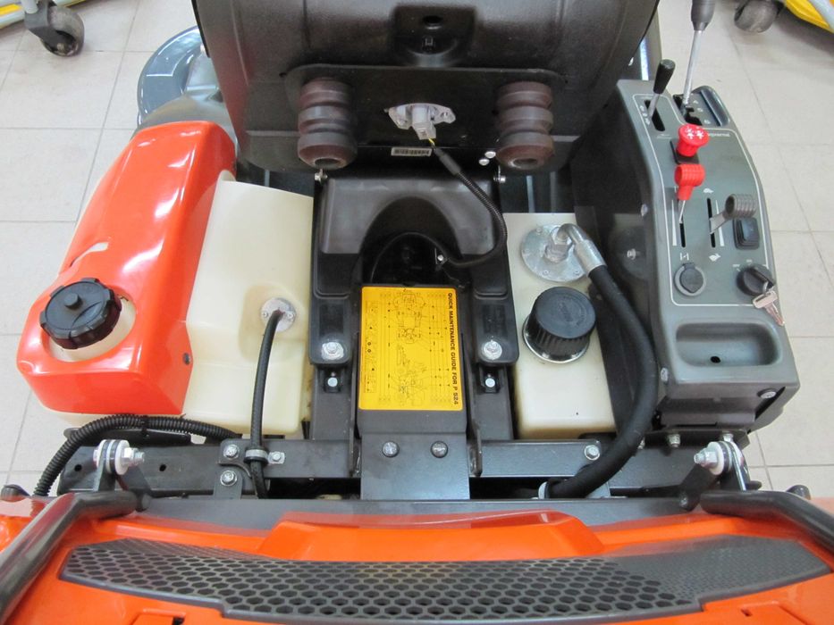 Traktorek Kosiarka Rider Husqvarna P 524 AWD 4X4 KAWASAKI