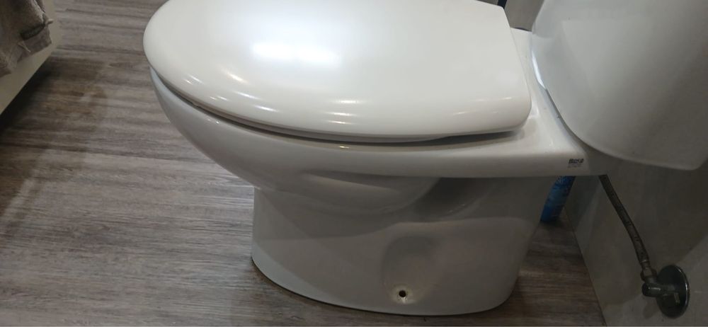 Promoção!  Sanita Roca (+tampo e tanque)