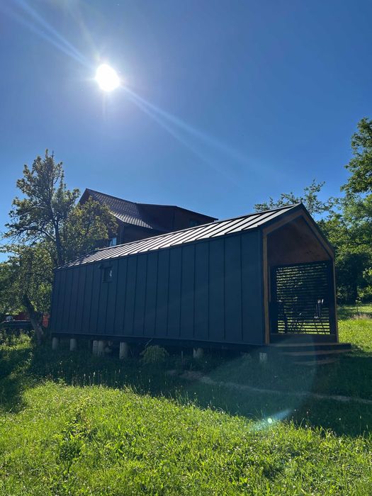 Міні-будинок 28 м2 з терасою. Ідеальне рішення для гір чи озера