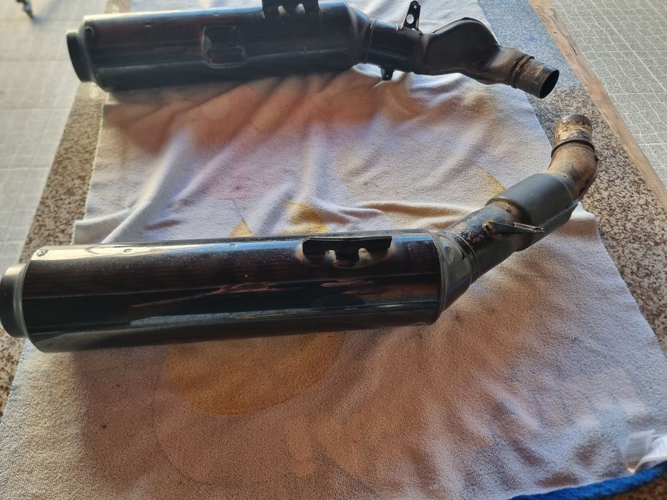 Cbr1000F escape preto cromo original