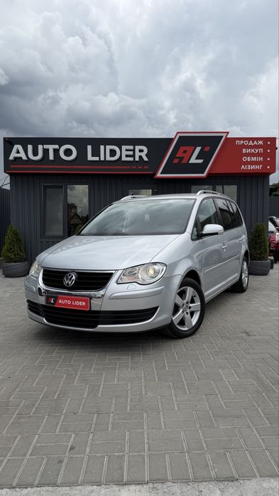 Volkswagen Touran Фольксваген Тоуран FL 2008р 1.4 TSІ бенз 6 МКПП 5 місць