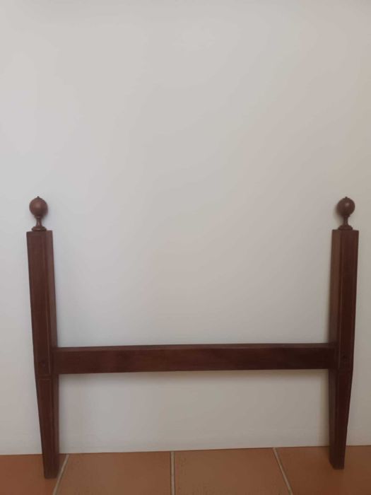 Cama Solteiro com treliça de Palha