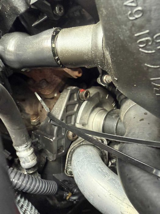 na części  kolumna kierownicza zbiornik Bmw e90 2.0d m47 japan rot 438