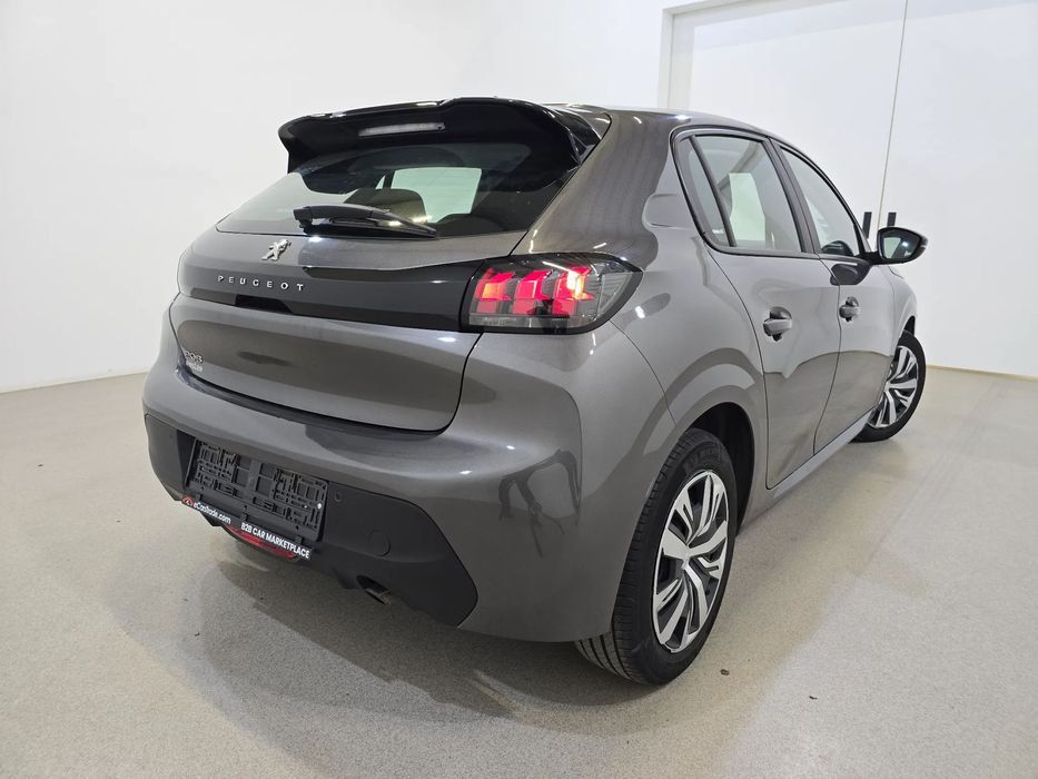 Peugeot 208 1.2 PureTech Allure EAT8