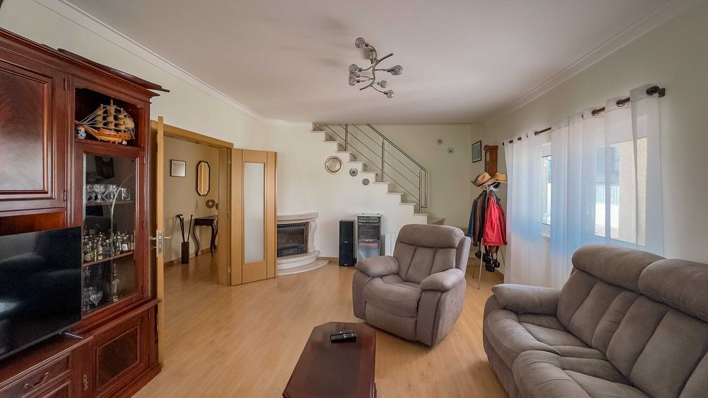 Moradia T6 Isolada Renovada, Boa Água - Qta Conde || 207m² área útil - Lote 528m²