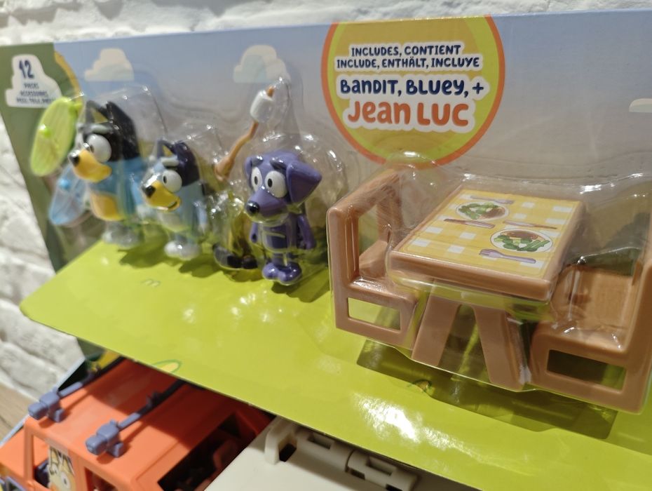 Bluey auto + przyczepa kampingowa kamper ultimate caravan