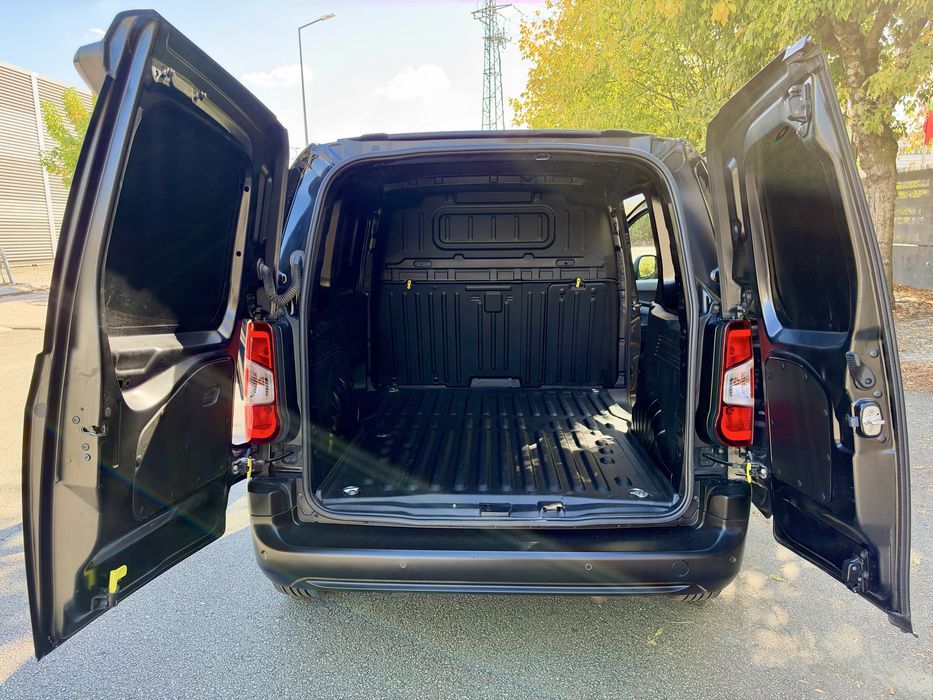 Citroen Berlingo 1.6 Hdi 100cv GPS/Câmaras/3lugs.