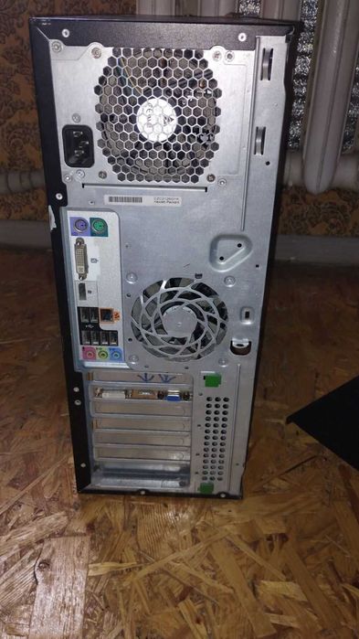 Офисный компьютер HP