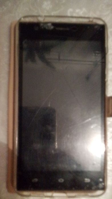 Телефон Nomi для разборки