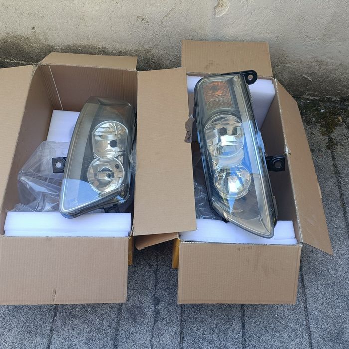Faróis Audi A6 C6 ,dianteiros,Avant/ Sedan original Hella H7 H1.