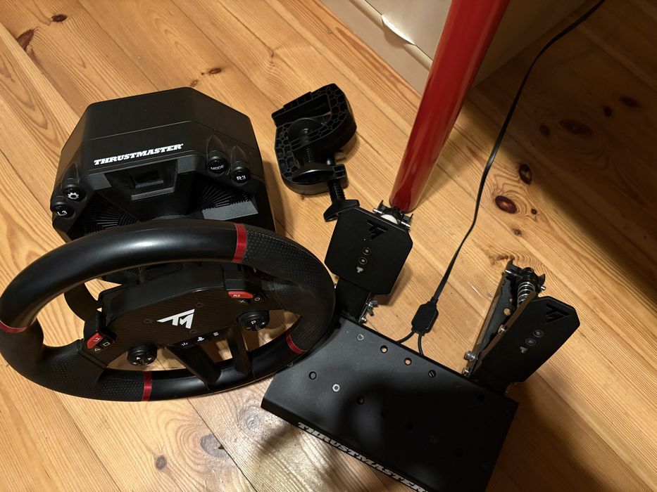 Thrustmaster T598 + pedały | Direct Drive | PS5 / PS4 / PC | Stan bardzo dobry