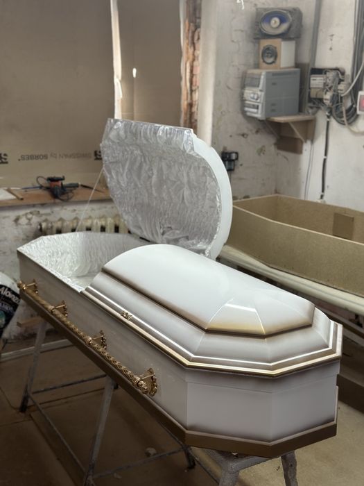 Лакові труни, ОПТ.