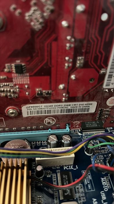 Komputer Q8200, 9800GT - 1024MB, 4GB D-RW