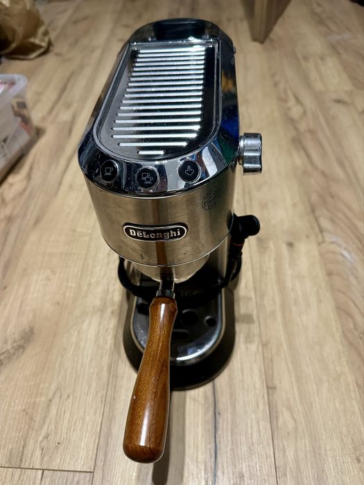 Ekspres kolbowy Delonghi ec685