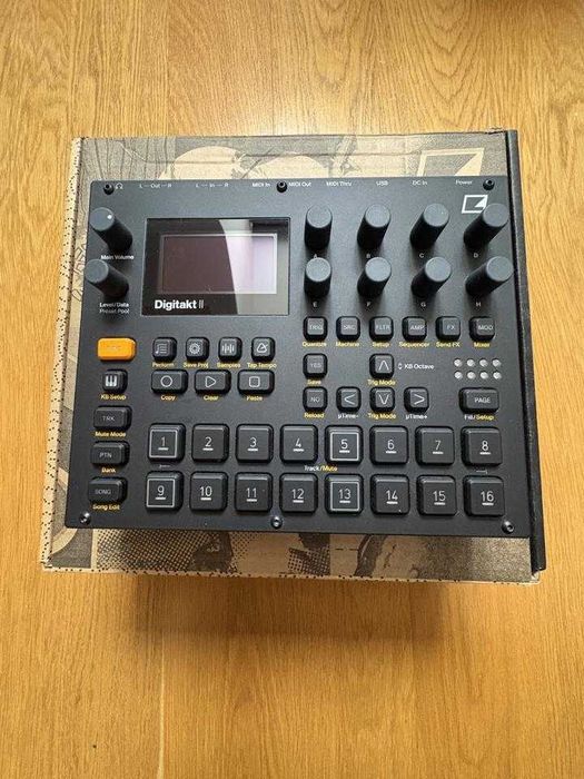 Elektron Digitakt 2 .