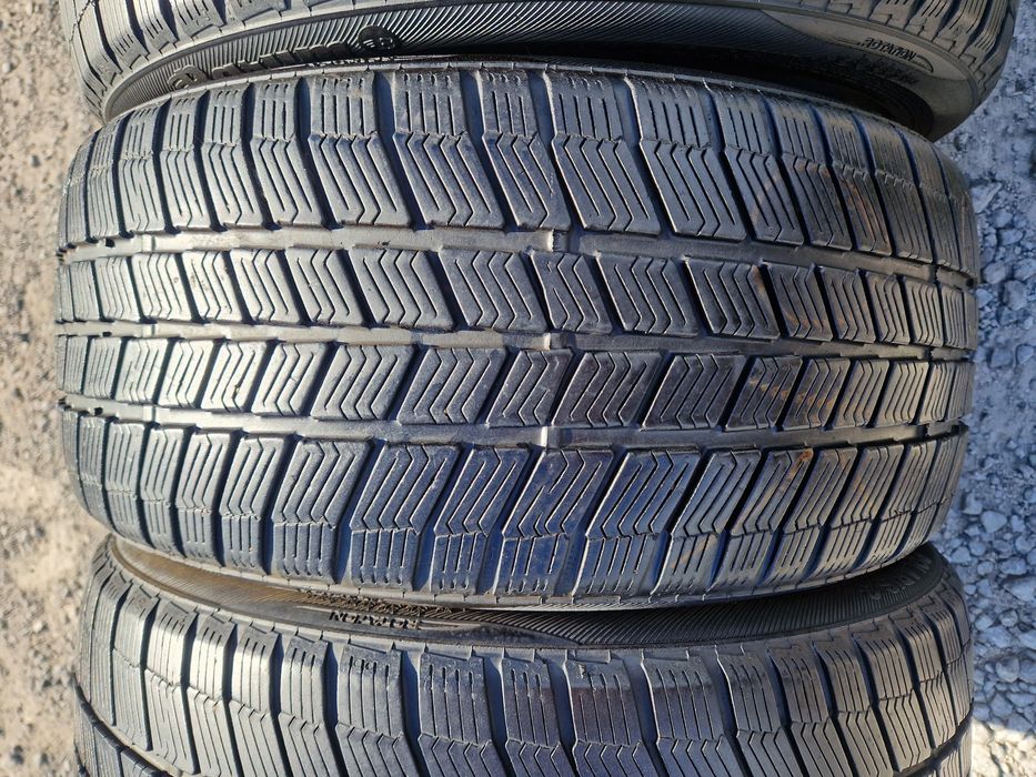 Opony zimowe Barum Polaris 3  225/40r18 (92V) XL