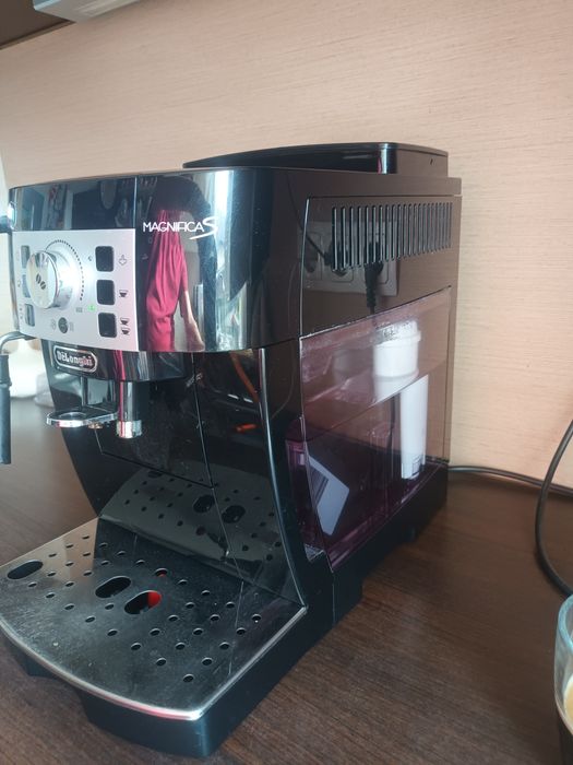 Ekspres do kawy  delonghi magnifica s