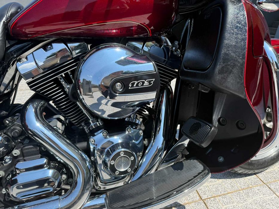 Harley-Davidson Electra Glide Ultra 2016 motor Twin Cam 103
